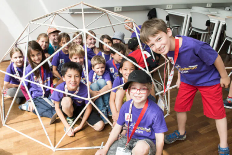 KinderuniWien-Studierende im Workshop